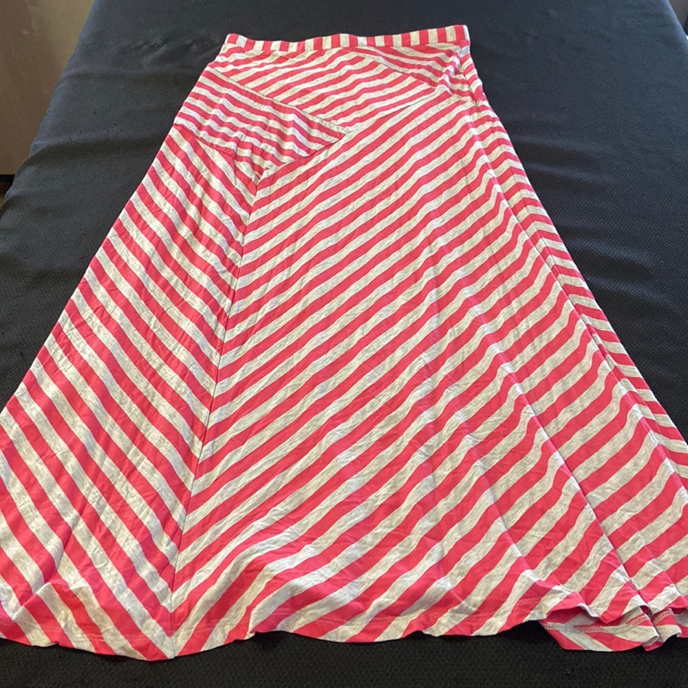 Women Design History Skirt NWT size Small